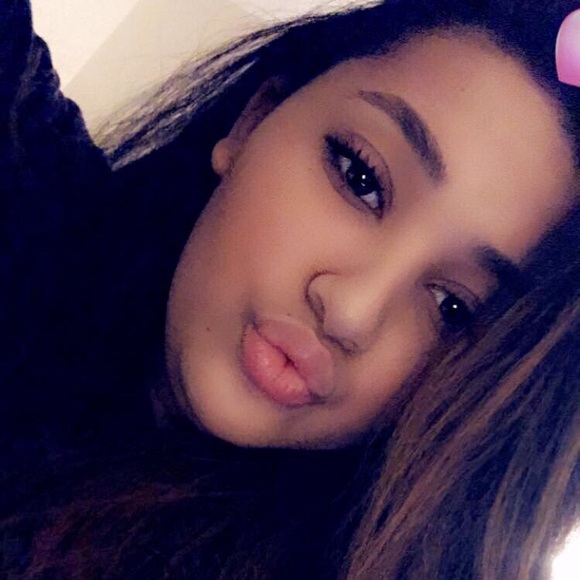 Meet your Posher, Chantell - Picture 2 of 4